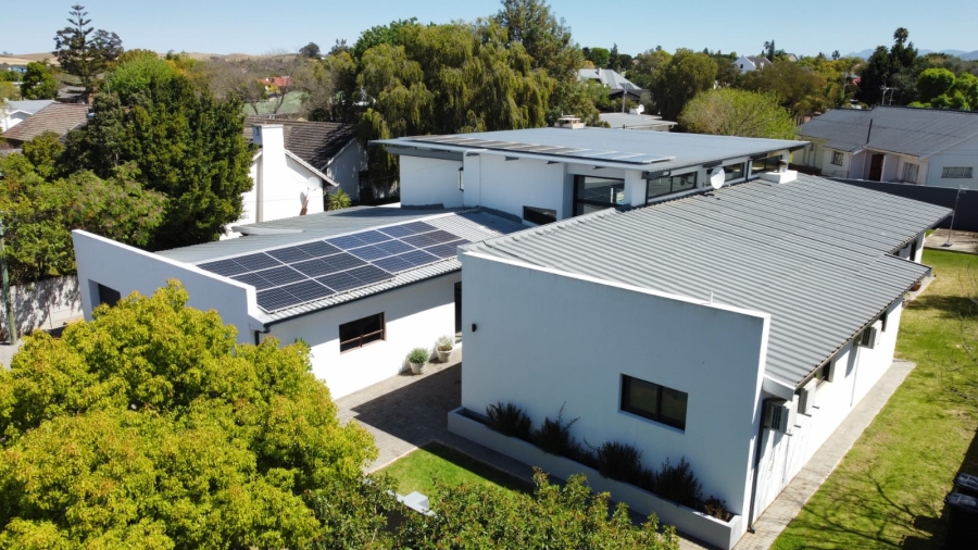 5 Bedroom Property for Sale in Riversdale Western Cape